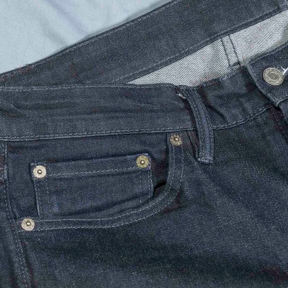 Levis 511 Jeans Mens 33x30 Dark Rinse Blue Denim Straight Leg Modern - Picture 2 of 4